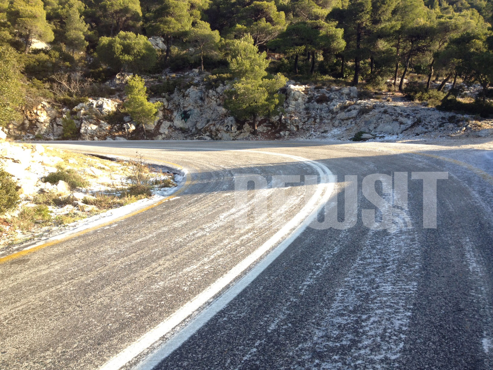 "Πάγος" ο δρόμος στην Πάρνηθα