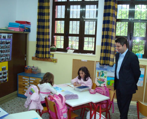 ΑΠΟ ΕΠΙΣΚΕΨΗ ΤΟΥ ΣΕ ΣΧΟΛΕΙΟ ΤΗΣ ΑΡΚΑΔΙΑΣ