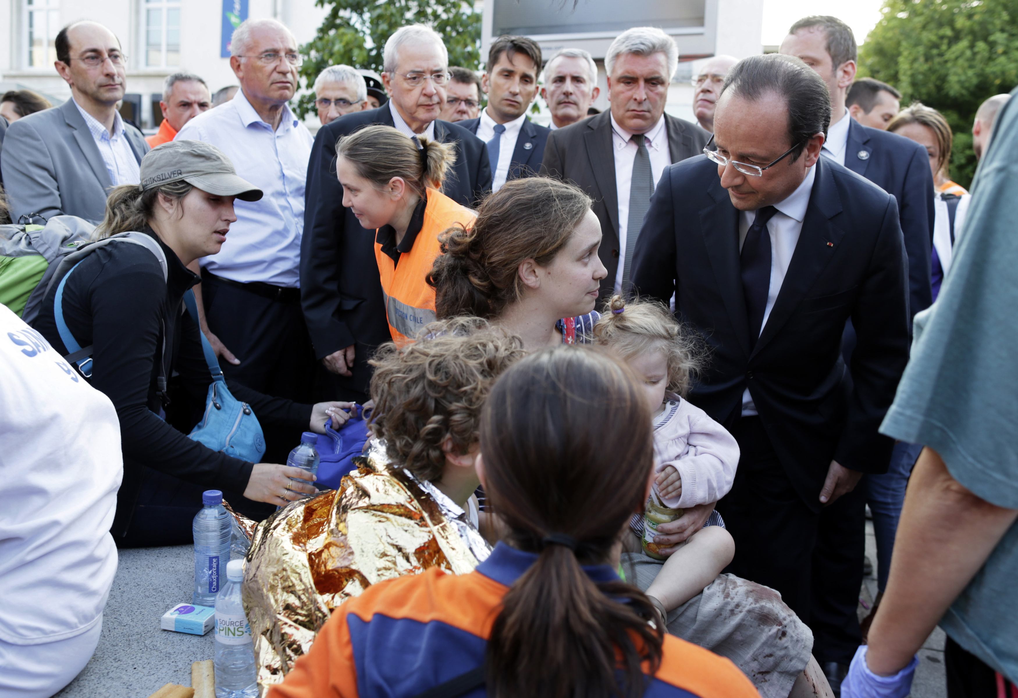 Σοκαρισμένος με την τραγωδία δήλωσε ο Φρανσουά Ολάντ ΦΩΤΟ REUTERS
