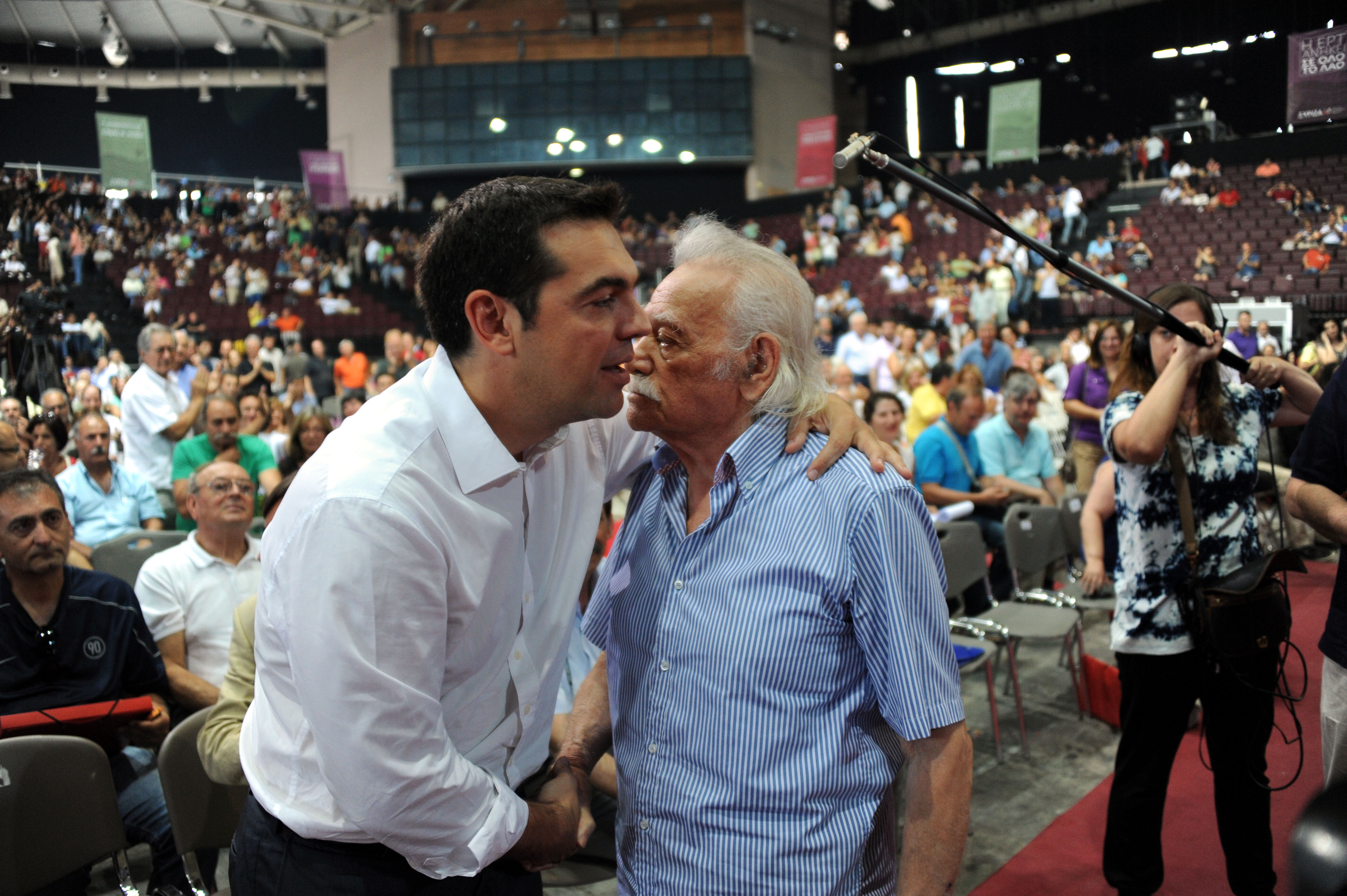Το χαμόγελο του Αλέξη Τσίπρα "πάγωσε"... - ΦΩΤΟ EUROKINISSI