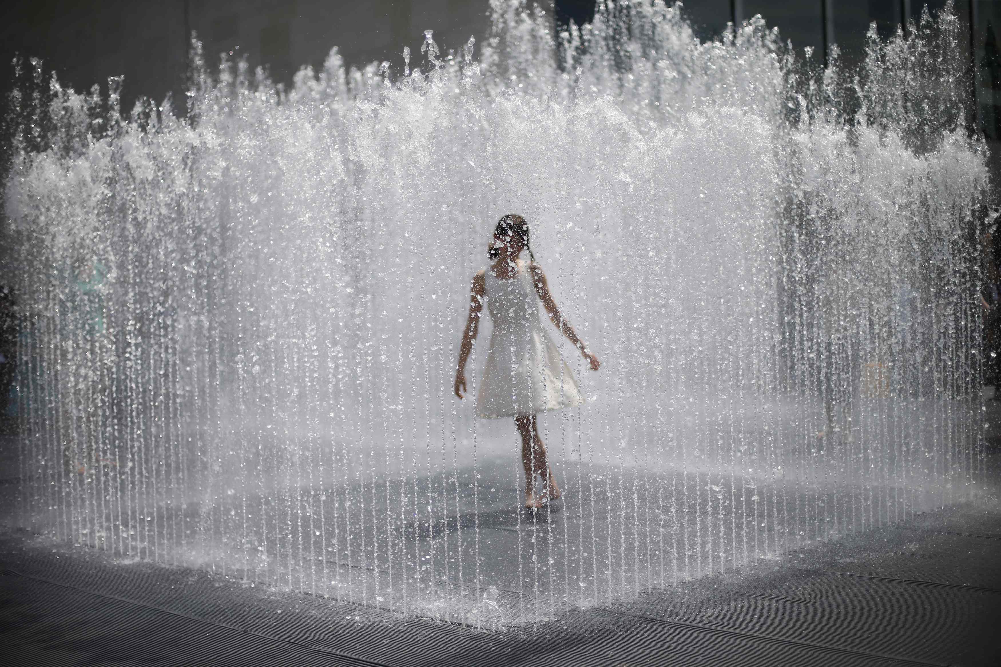 Εντυπωσιακή εικόνα από το SouthBank του Λονδίνου ΦΩΤO REUTERS