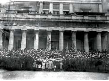 Τα παλαιά ανάκτορα φιλοξενούν πρόσφυγες του 1922 - ΦΩΤΟ ΒΟΥΛΗ ΤΩΝ ΕΛΛΗΝΩΝ 