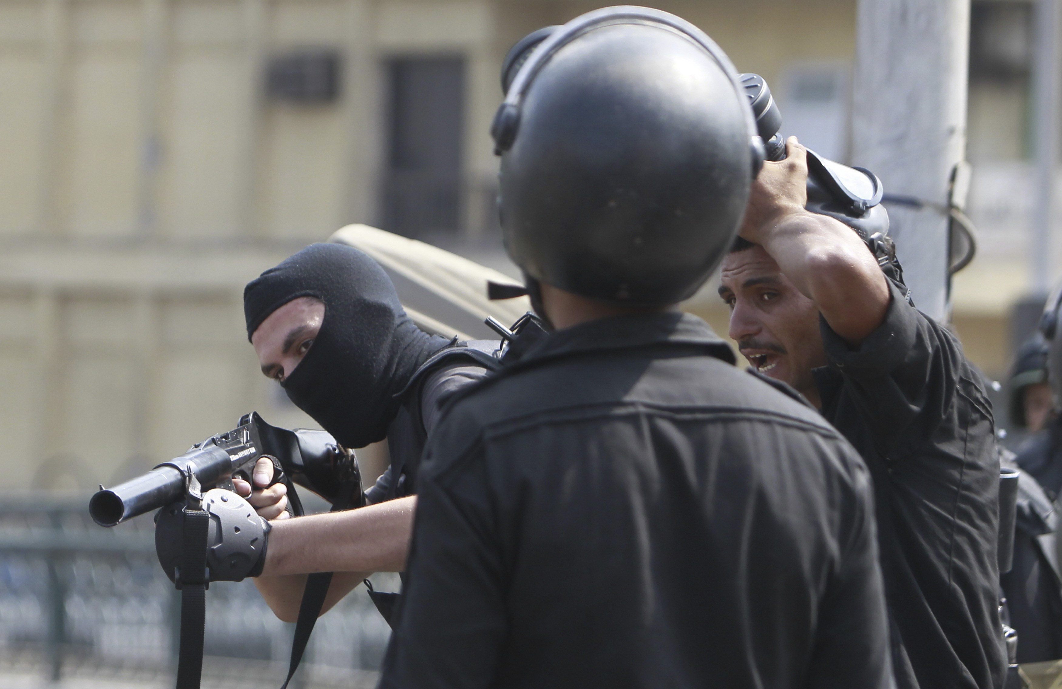 Αιγύπτιοι εναντίον Αιγυπτίων - ΦΩΤΟΓΡΑΦΙΑ REUTERS