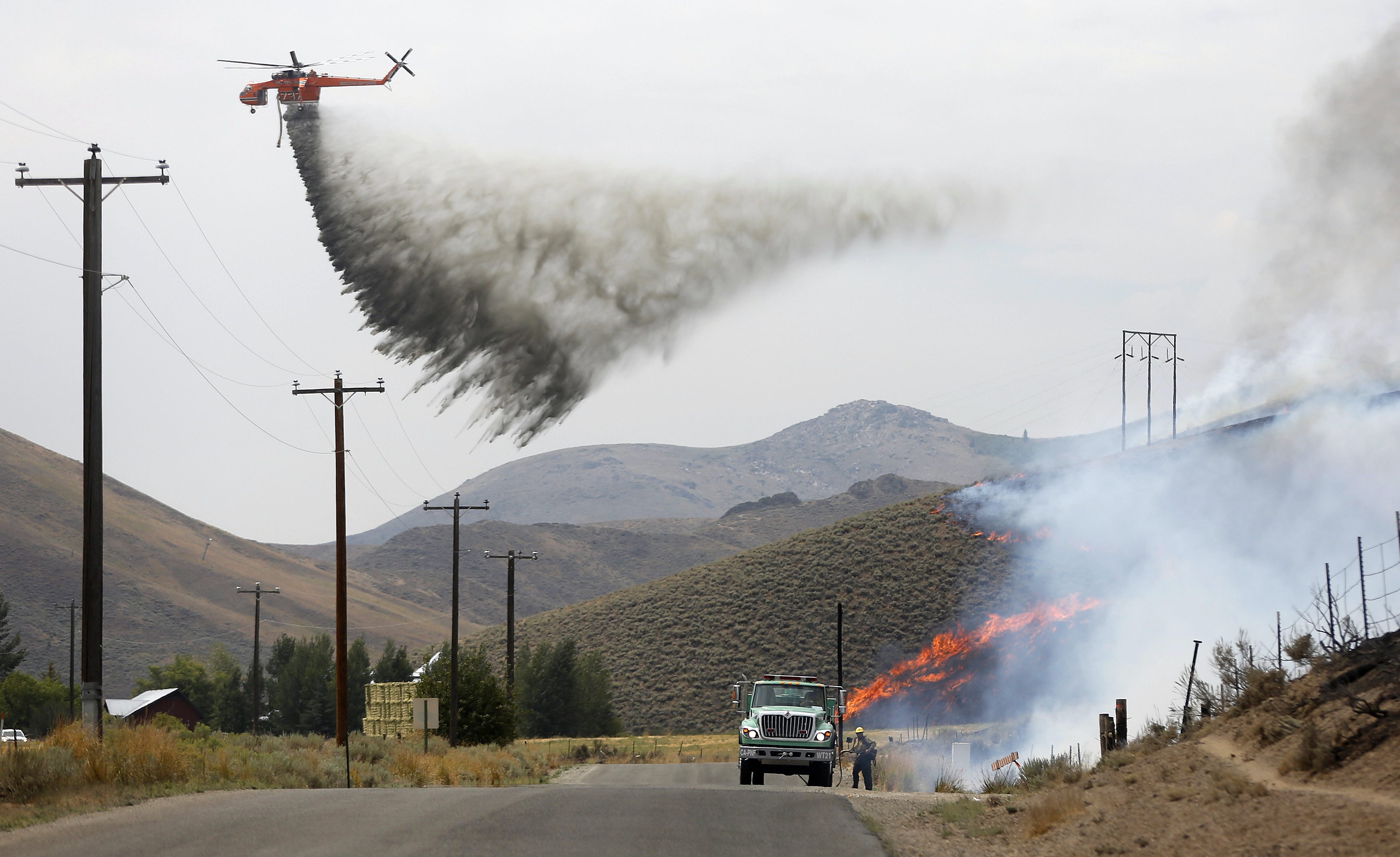 Χιλιάδες στρέμματα έχουν καεί ήδη - ΦΩΤΟΓΡΑΦΙΑ REUTERS