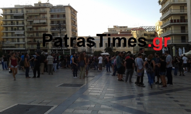 Οι διαδηλωτές στην Πάτρα - ΦΩΤΟ από το PatrasTimes