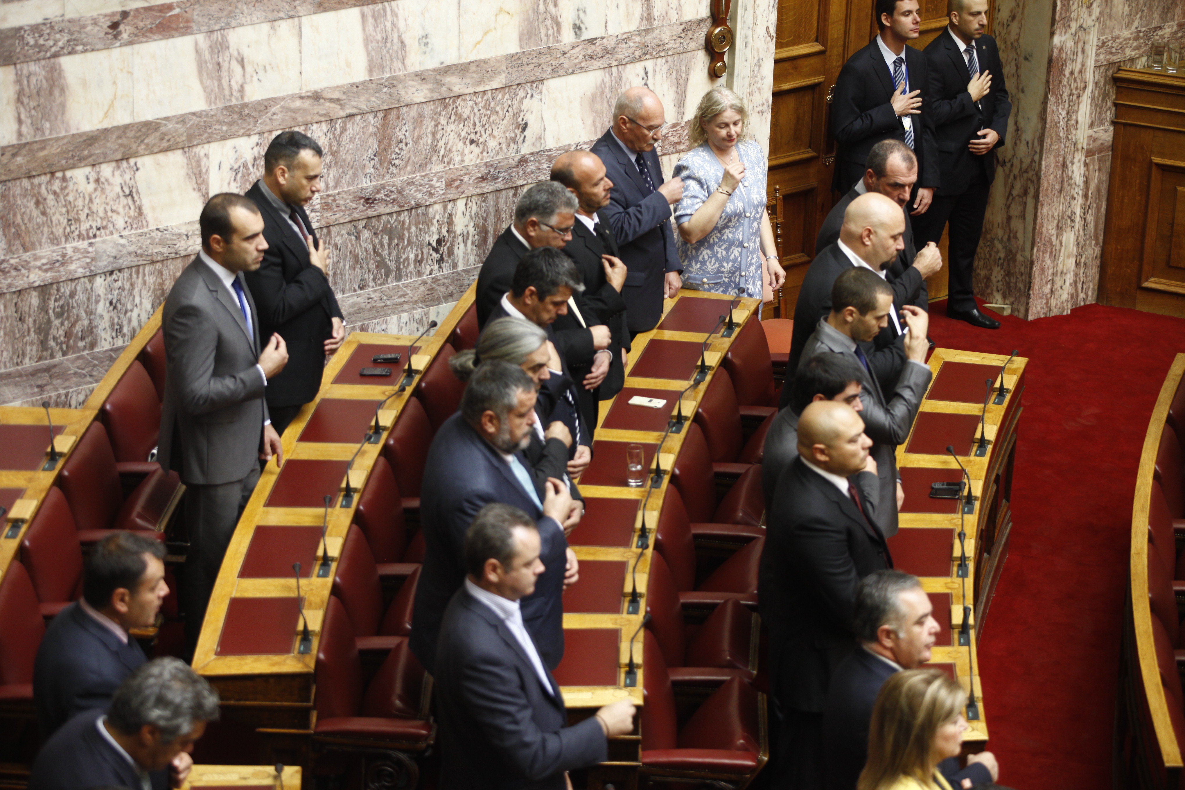 Όλη η Κοινοβουλευτική Ομάδα της Χρυσής Αυγής ΦΩΤΟ EUROKINISSI