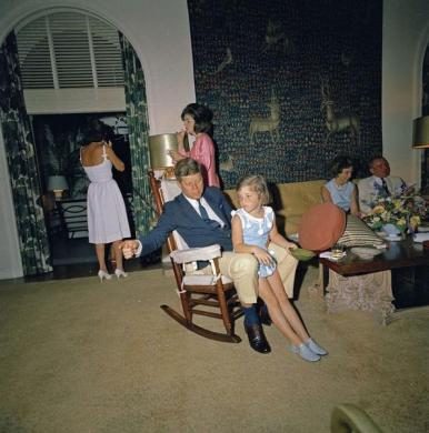 Με την κόρη του Caroline στη Φλόριντα τον Απρίλιο του 1963