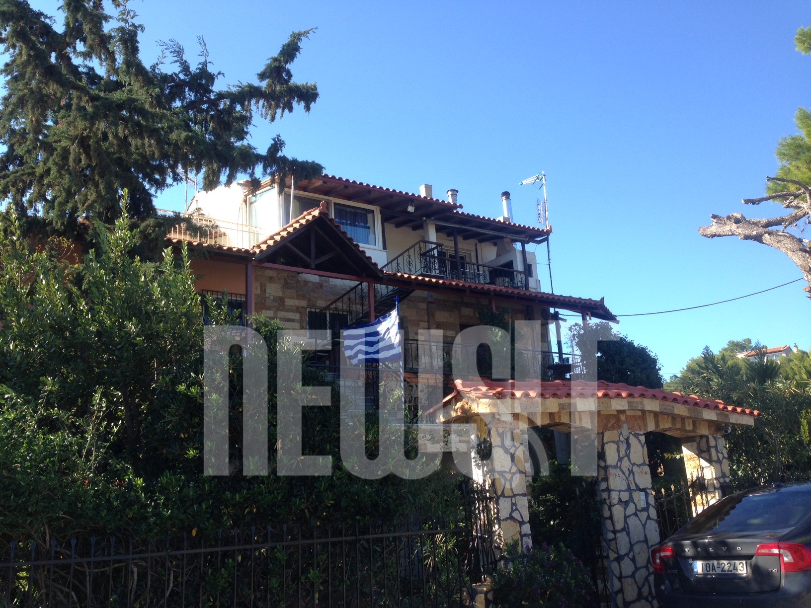 Το σπίτι του βουλευτή Ηλιόπουλου - ΦΩΤΟ NEWSIT