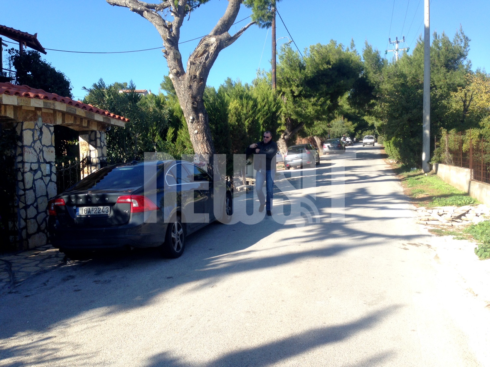 Στο σπίτι του βουλευτή Ηλιόπουλου βρέθηκαν και οι βουλευτές Μίχος, Παναγιώταρος και Κασιδιάρης  ΦΩΤΟ NEWSIT