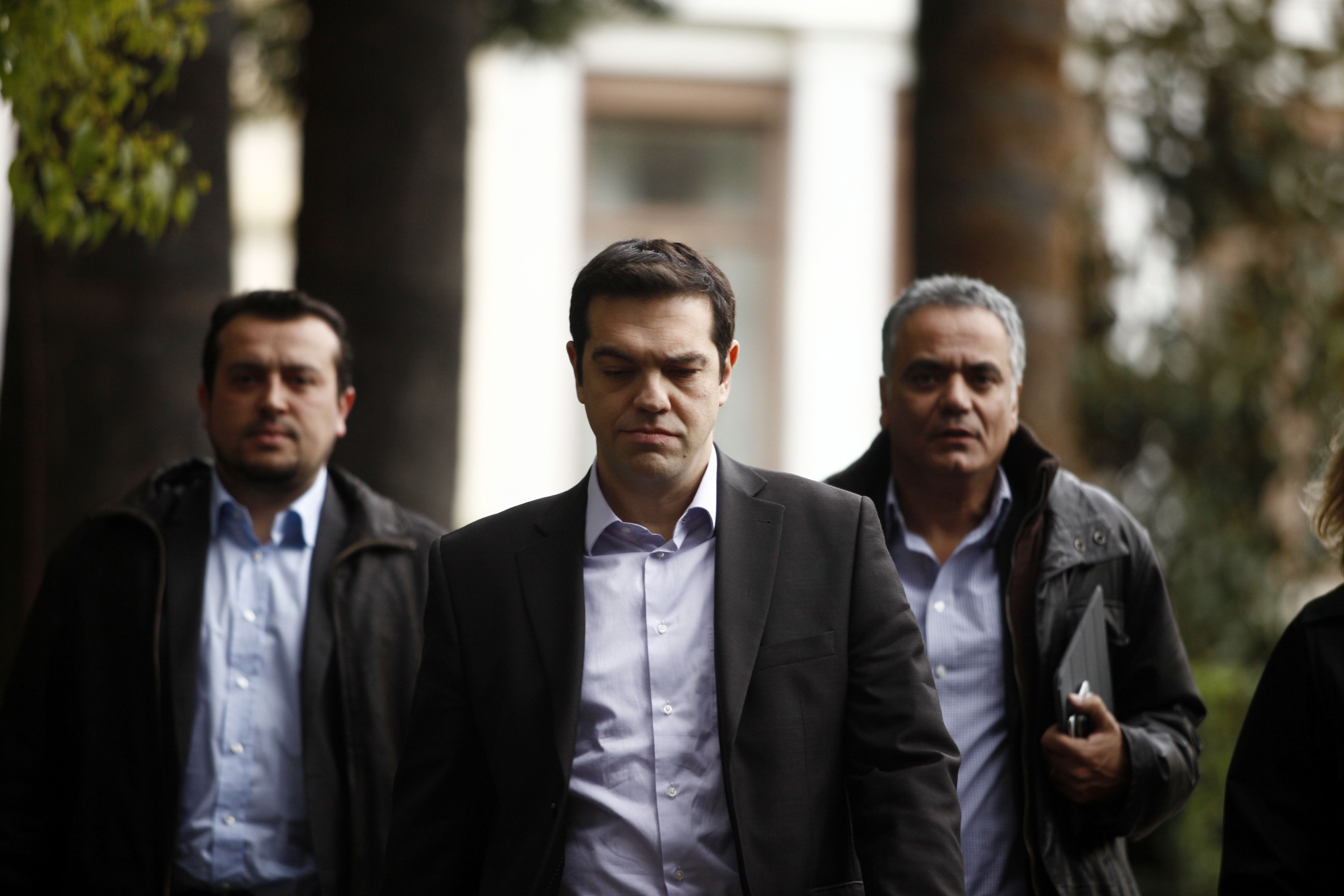 Ο κ. Τσίπρας βγαίνει από το Προεδρικό Μέγαρο ΦΩΤΟ EUROKINISSI