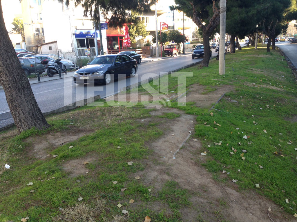 Το σημείο που χρησιμοποιούν οι πεζοί προκειμένου να περνούν απέναντι ΦΩΤΟ NEWSIT