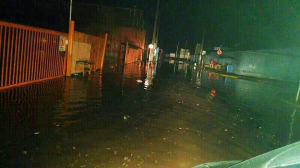Περιοχή στην πόλη Ικουίκουε πλημμύρισε μετά το τσουνάμι που προκάλεσε ο σεισμός - ΦΩΤΟΓΡΑΦΙΑ TWITTER