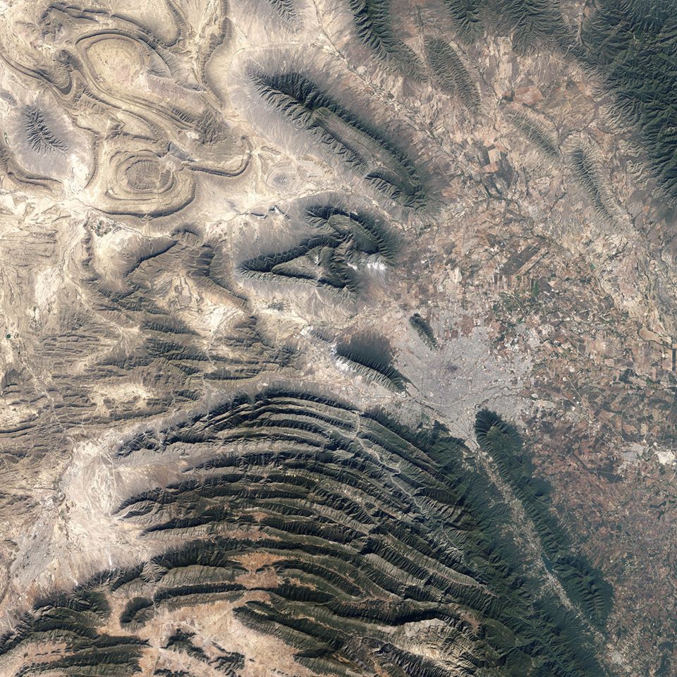 Μεξικό: Οι τοξοτές κορυφογραμμές της ανατολικής Sierra Madre, νοτιοδυτικά του Μοντερέι