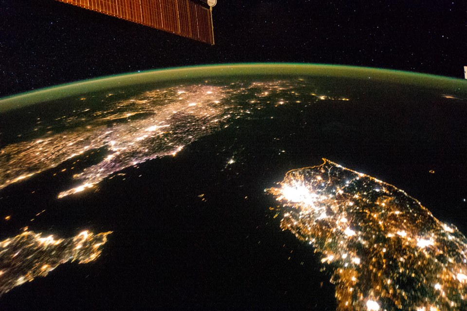 Νότια Κορέα: Τα φώτα άναψαν!
