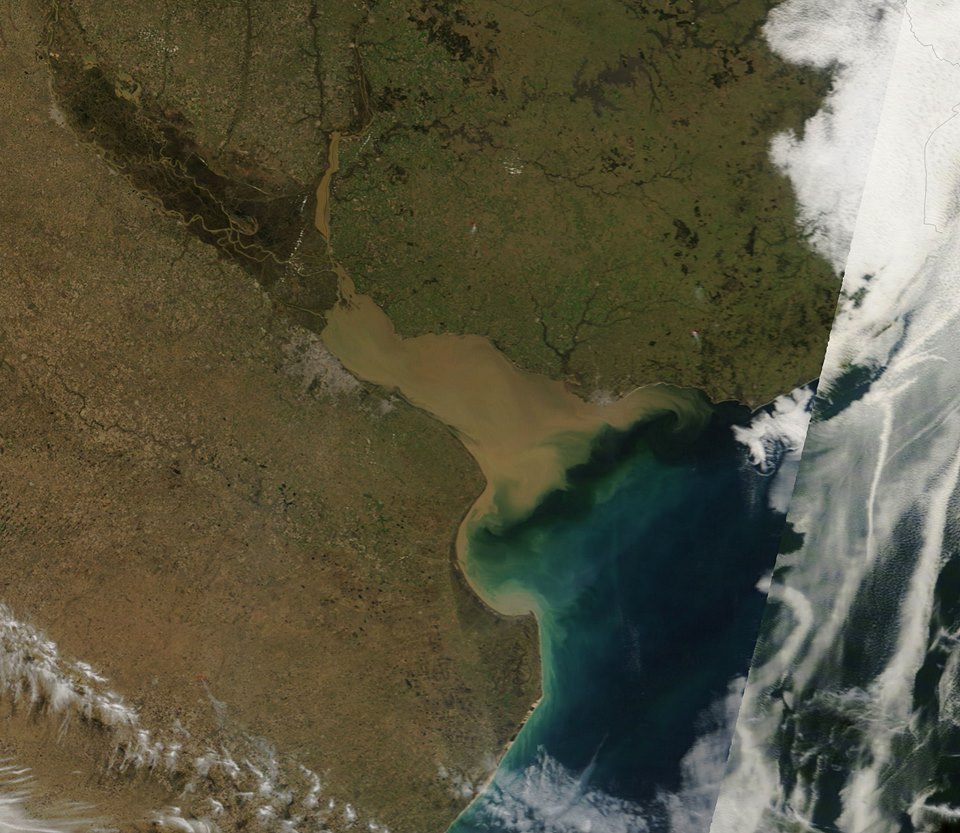 Ουρουγουάη: Ο κόλπος Rio de la Plata όπου συναντώνται οι ποταμοί Uruguay και Parana