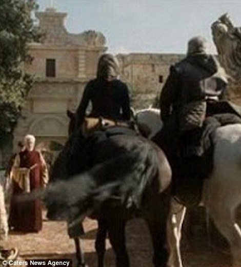 Η είσοδος στο Κινγκς Λάντινγκ...