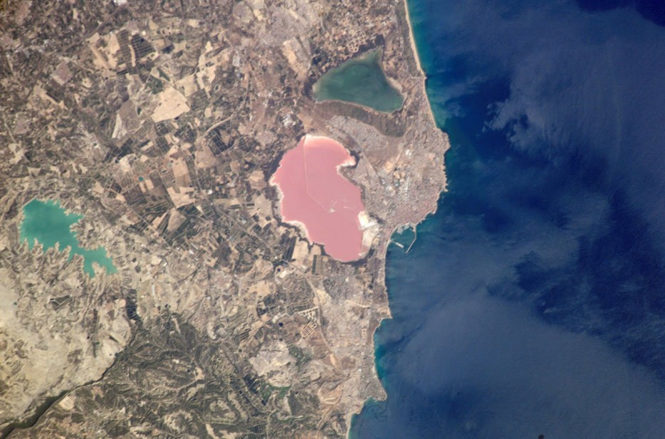 Η ροζ λίμνη στην Torrevieja, Ισπανία