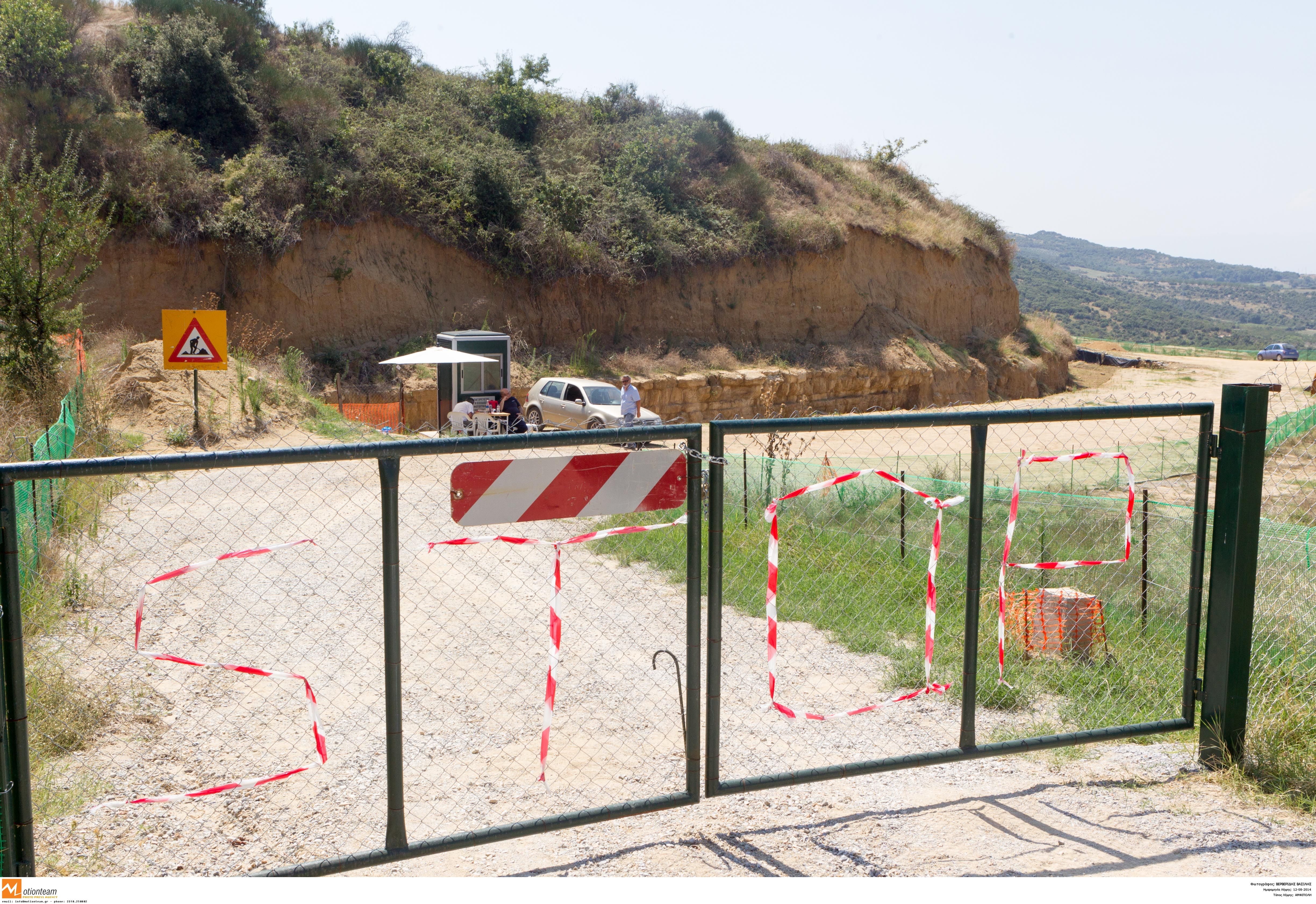 Η αστυνομία κρατά τους επισκέπτες μακριά... - Φωτό Eurokinissi