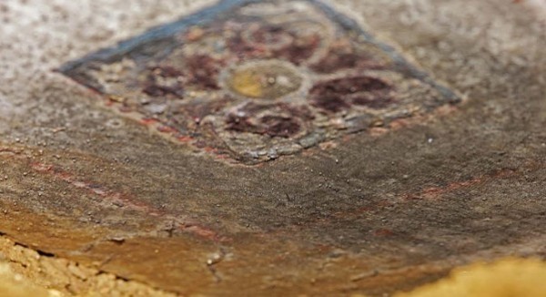 Οι βασιλικοί ρόδακες, σύμβολο που εμφανίζεται και στον τάφο της Βεργίνας - Φωτό ΥΠΠΟΑ