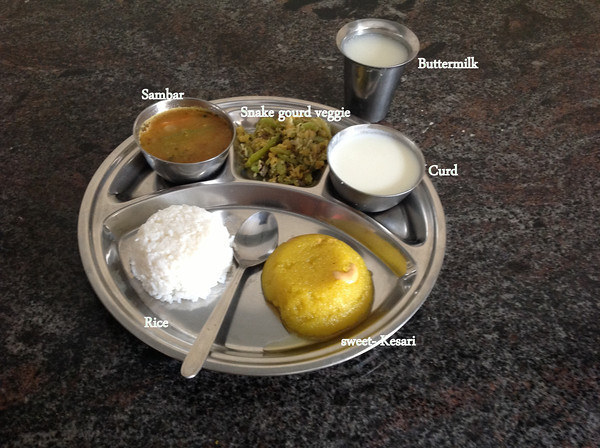 ΙΝΔΙΑ: Φακές, κολοκύθι, ρύζι, είδος τυριού, και βουτυρόγαλα