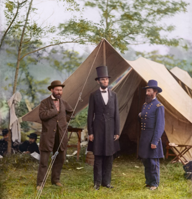 Ο Αβραάμ Λίνκολν με τον στρατηγό ΜακΚλέρναντν και τον Άλαν Πίνκερτον στο Αντιεταμ το 1862