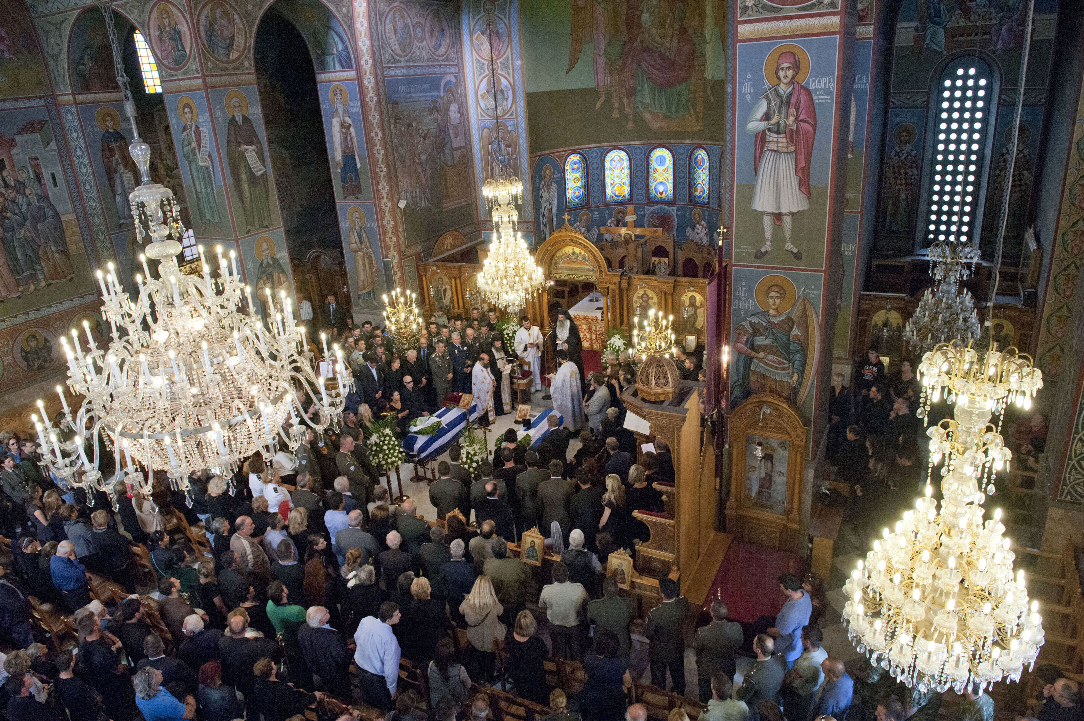 Γεμάτη η εκκλησία για το τελευταίο αντίο - ΦΩΤΟ EUROKINISSI