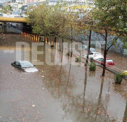 Βούλιαξε και η λεωφόρος Αθηνών - ΦΩΤΟ - NEWSIT