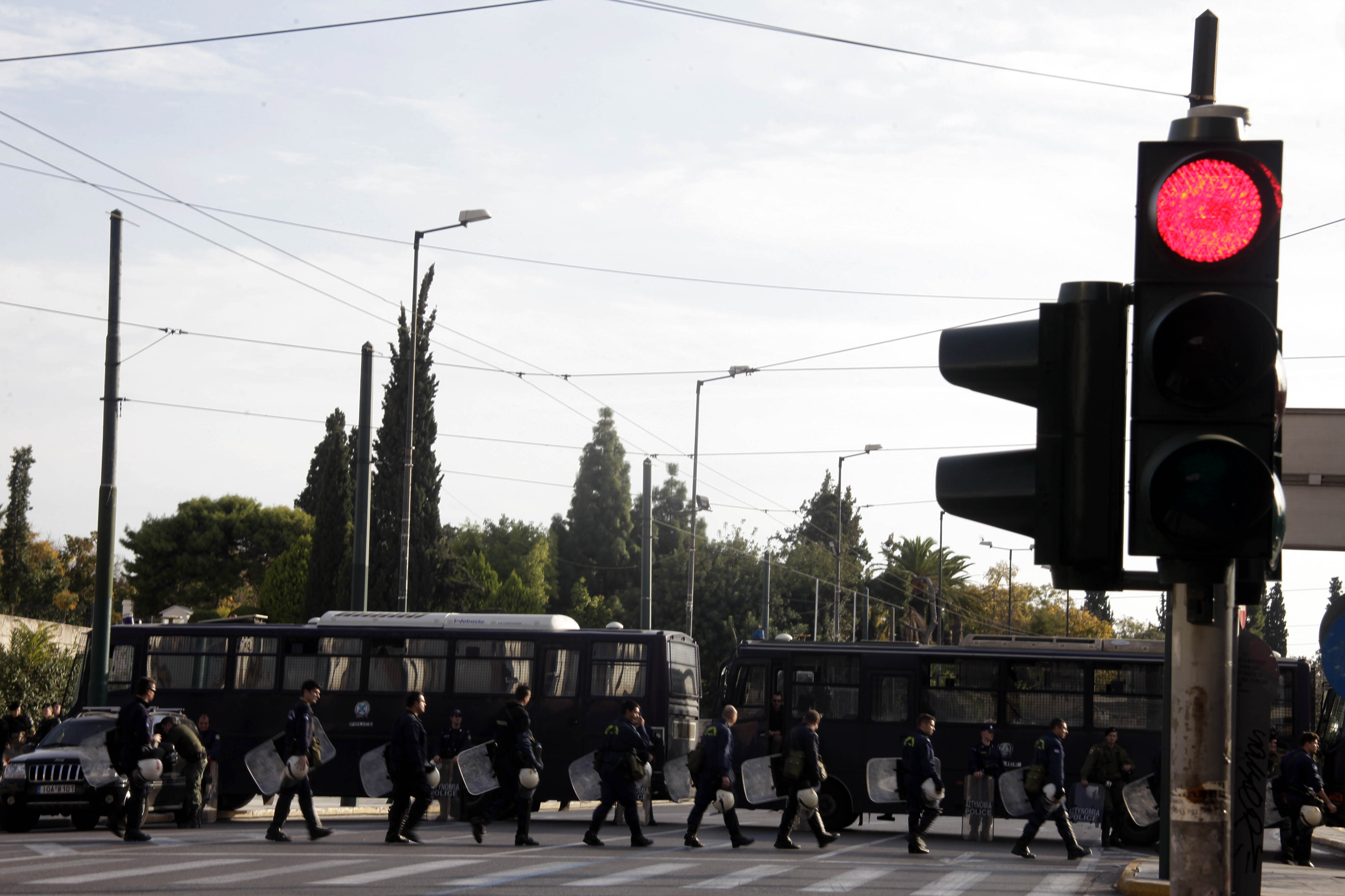 Το φανάρι λειτουργεί... άδικα σε μία πρωτεύουσα "φρούριο"