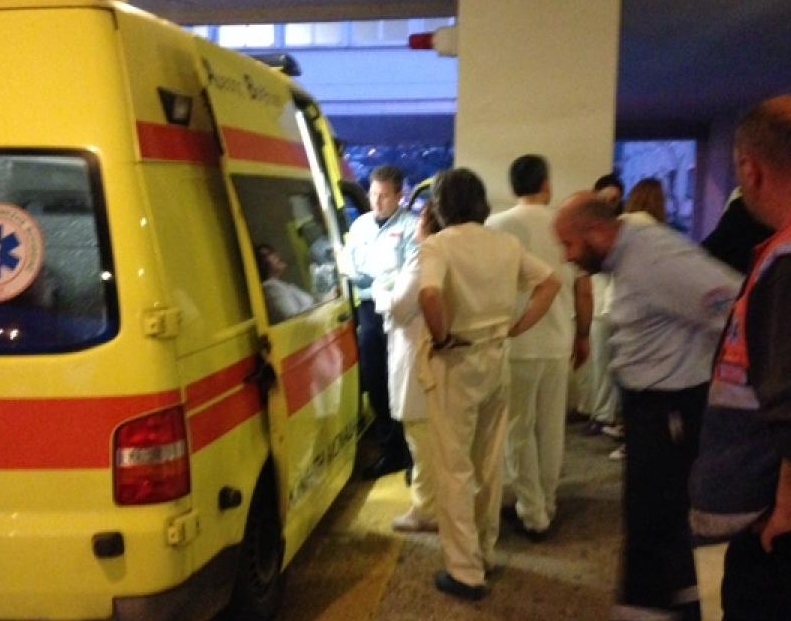 Με ασθενοφόρο του ΕΚΑΒ μεταφέρθηκε ο Αλέξανδρος στον Άραξο