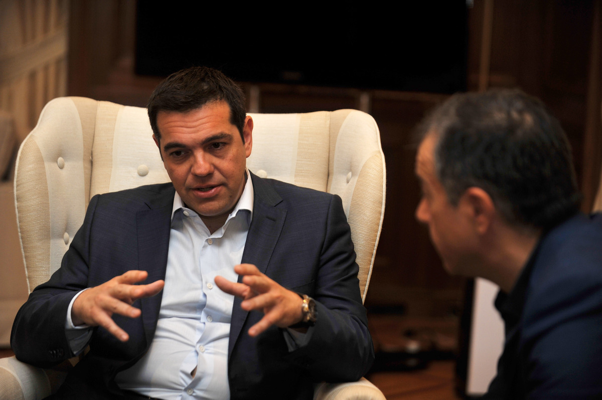 Με στενεύει λίγο το πουκάμισο