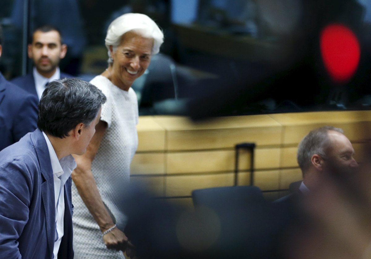 Σουάρες ρε Ευκλείδη! Μπα σε καλό σου! 