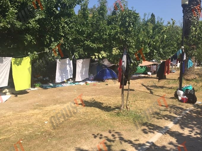  Οι σκηνές των μεταναστών αυξάνονται μέρα με τη μέρα
