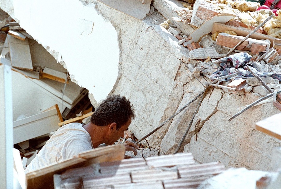Σεισμός 1999 - Δεκαέξι χρόνια μετά! ΦΩΤΟ