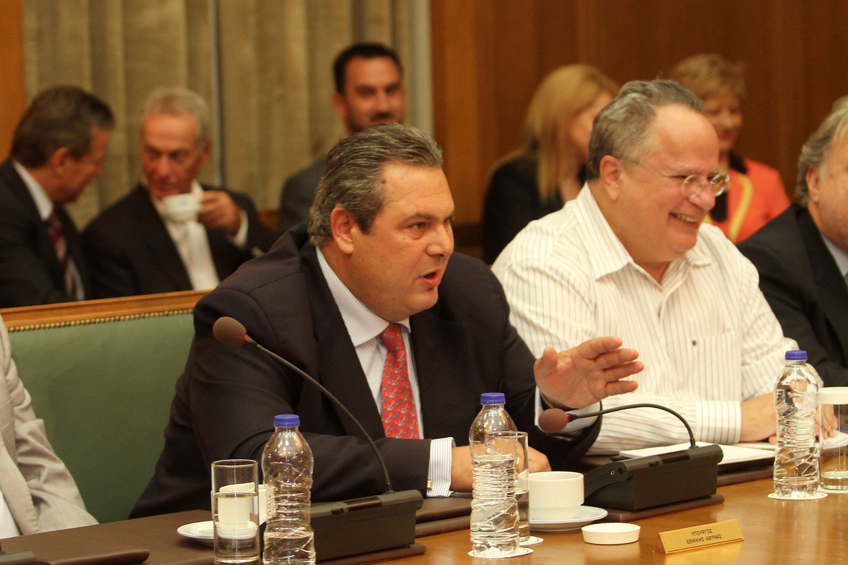 Δεν φαντάζομαι να έχει κανείς twitter ανοιχτό και να τιτιβίζει...