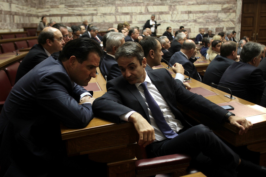 Κι εμένα μου το είχε υποσχεθεί (σκέφτεται ο Άδωνις)