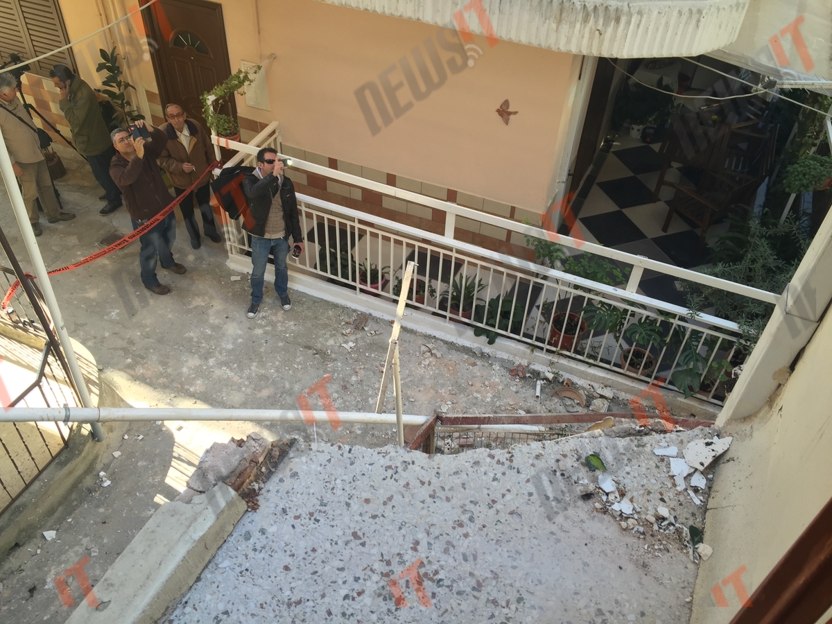 Η εικόνα από ψηλά σοκάρει, σε αυτό το σημείο βγήκε να απλώσει τα ρούχα της η άτυχη γυναίκα
