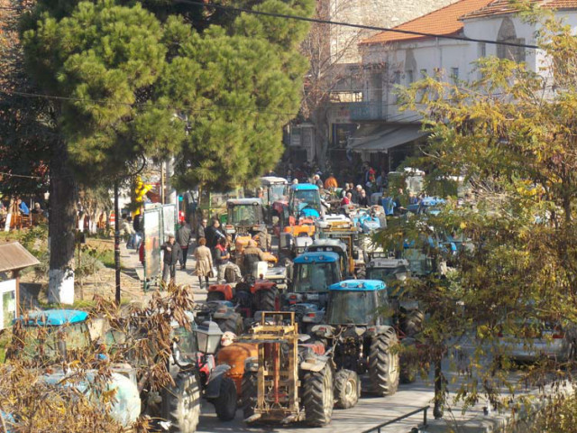 ΦΩΤΟ από το onlarissa