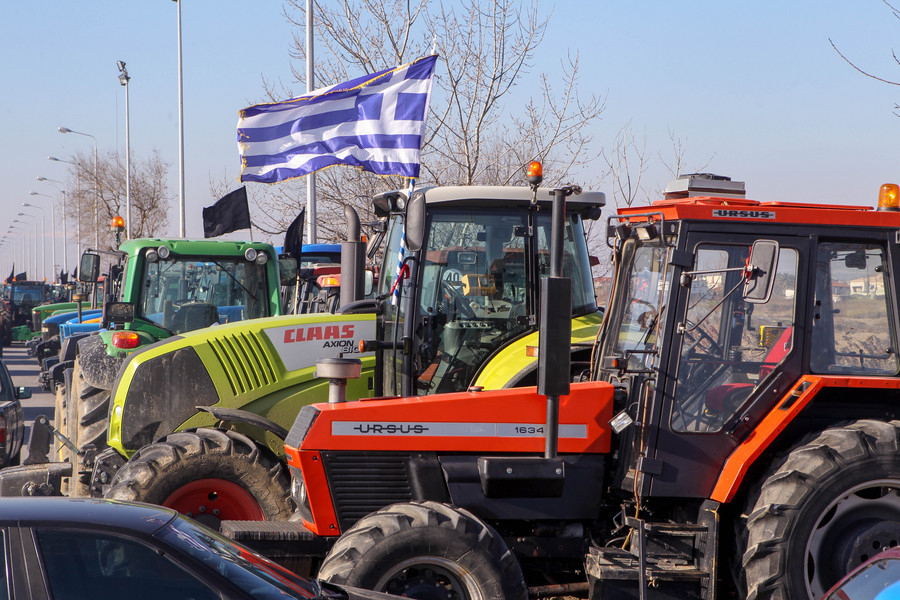 Από την κινητοποίηση στα διόδια των Μαλγάρων - ΦΩΤΟ ΑΠΕ-ΜΠΕ