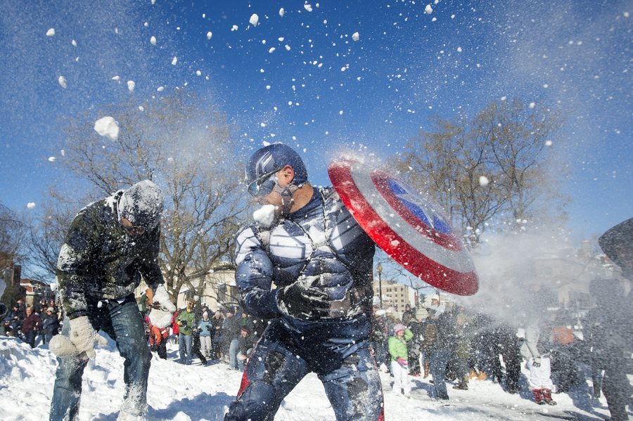 Εκτός των Star Wars, χιονοπόλεμο έπαιξε και ο... Captain America