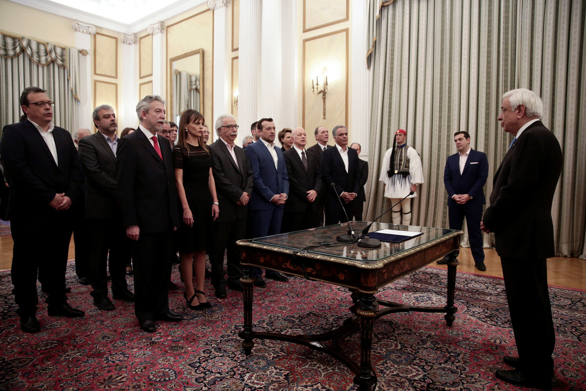 Οι υπουργοί που ορκίστηκαν με πολιτικό όρκο παρουσία του ΠτΔ, Προκόπη Παυλόπουλου