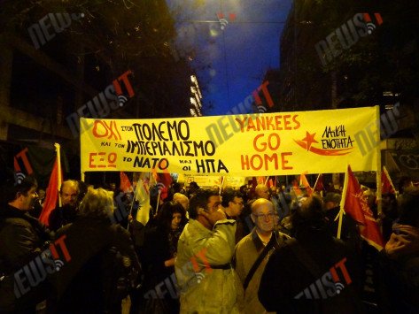 Ομπάμα στην Αθήνα - LIVE οι συγκεντρώσεις: Περίπου 3.000 διαδηλωτές στην πορεία προς την Αμερικανική Πρεσβεία