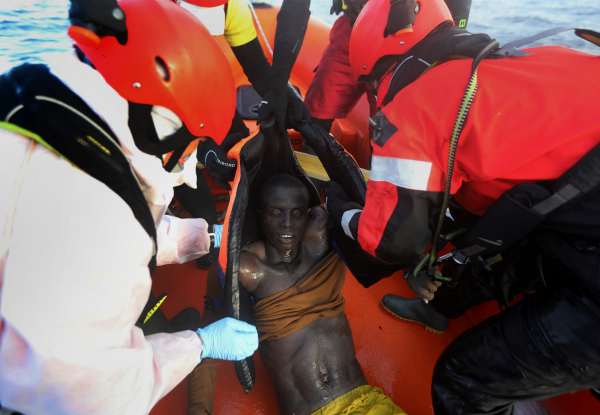 Μετανάστης ανασύρθηκε νεκρός από τα παγωμένα νερά του Αιγαίου