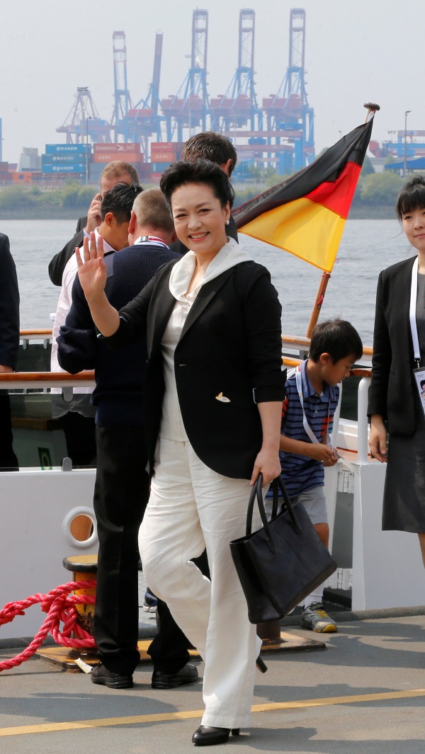 Η Peng Liyuan, σύζυγος του Κινέζου προέδρου, Xi Jinping