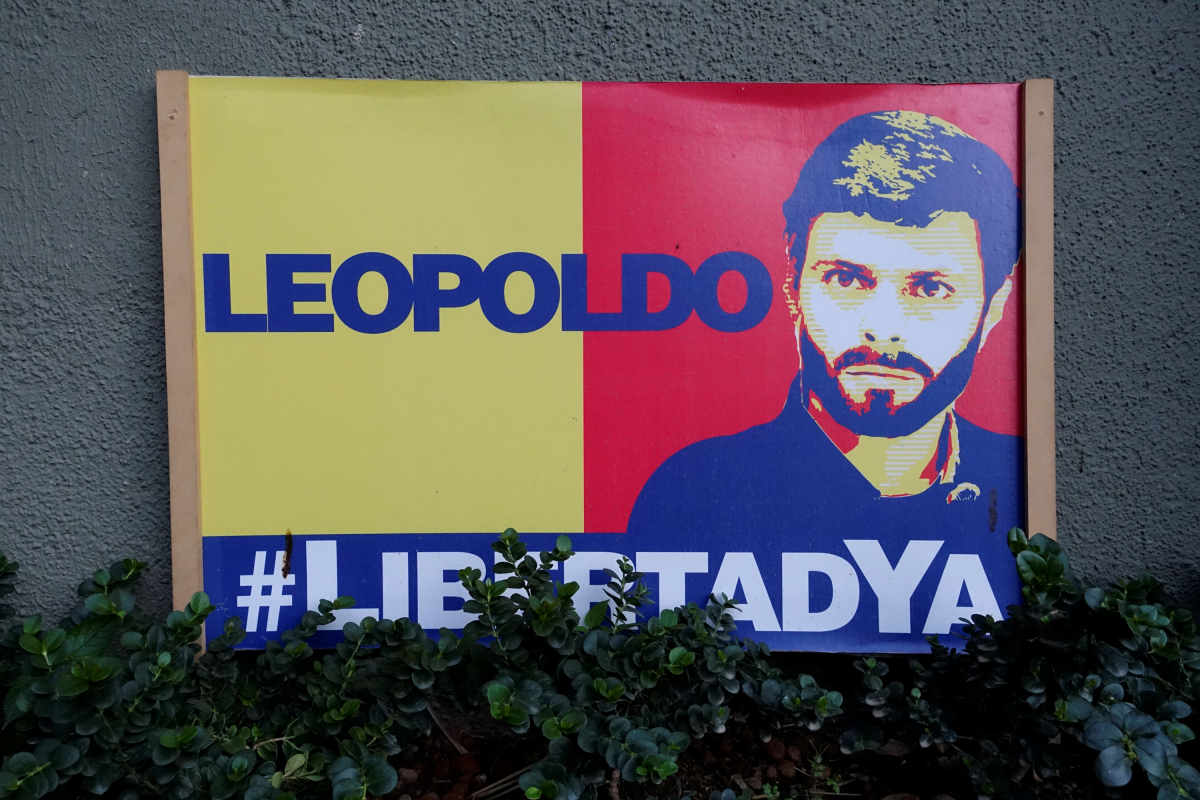 Μηνύματα στήριξης στους δρόμους για τον ηγέτη της αντιπολίτευσης, Λεοπόλντο Λόπες