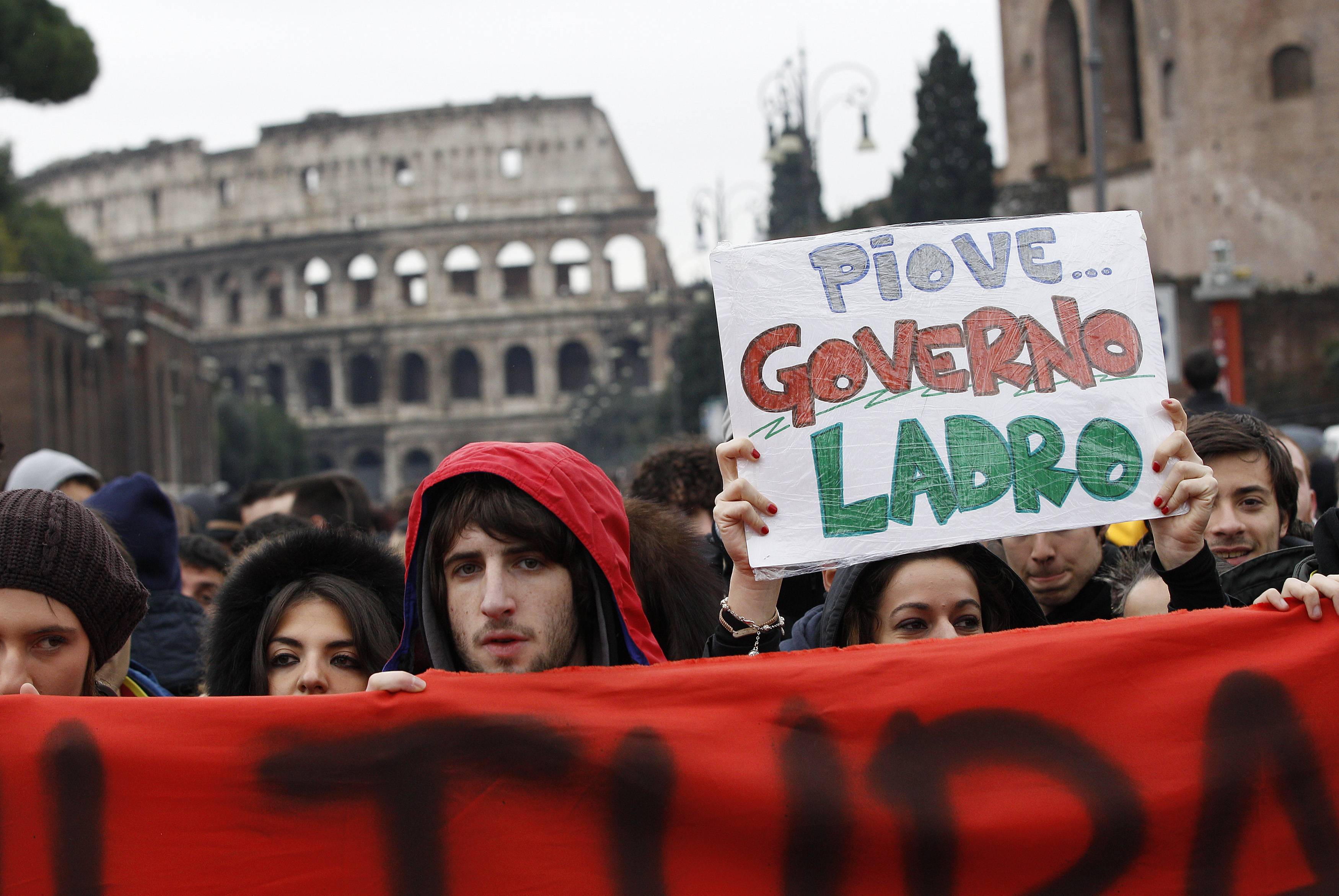 Διαδήλωση με φόντο το Κολοσσαίο - ΦΩΤΟ REUTERS