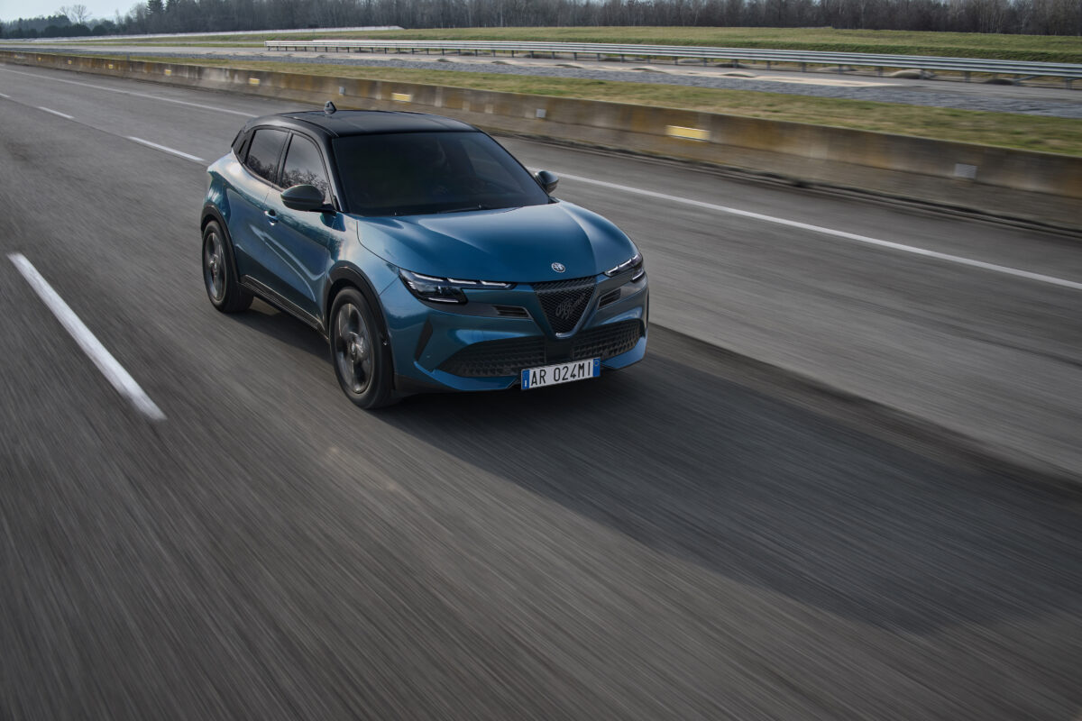 alfa-romeo-junior-ibrida