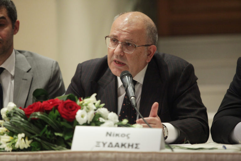 Ενδοκυβερνητική κόντρα για τη… γραβάτα του Καμμένου! «Καρφιά» Ξυδάκη