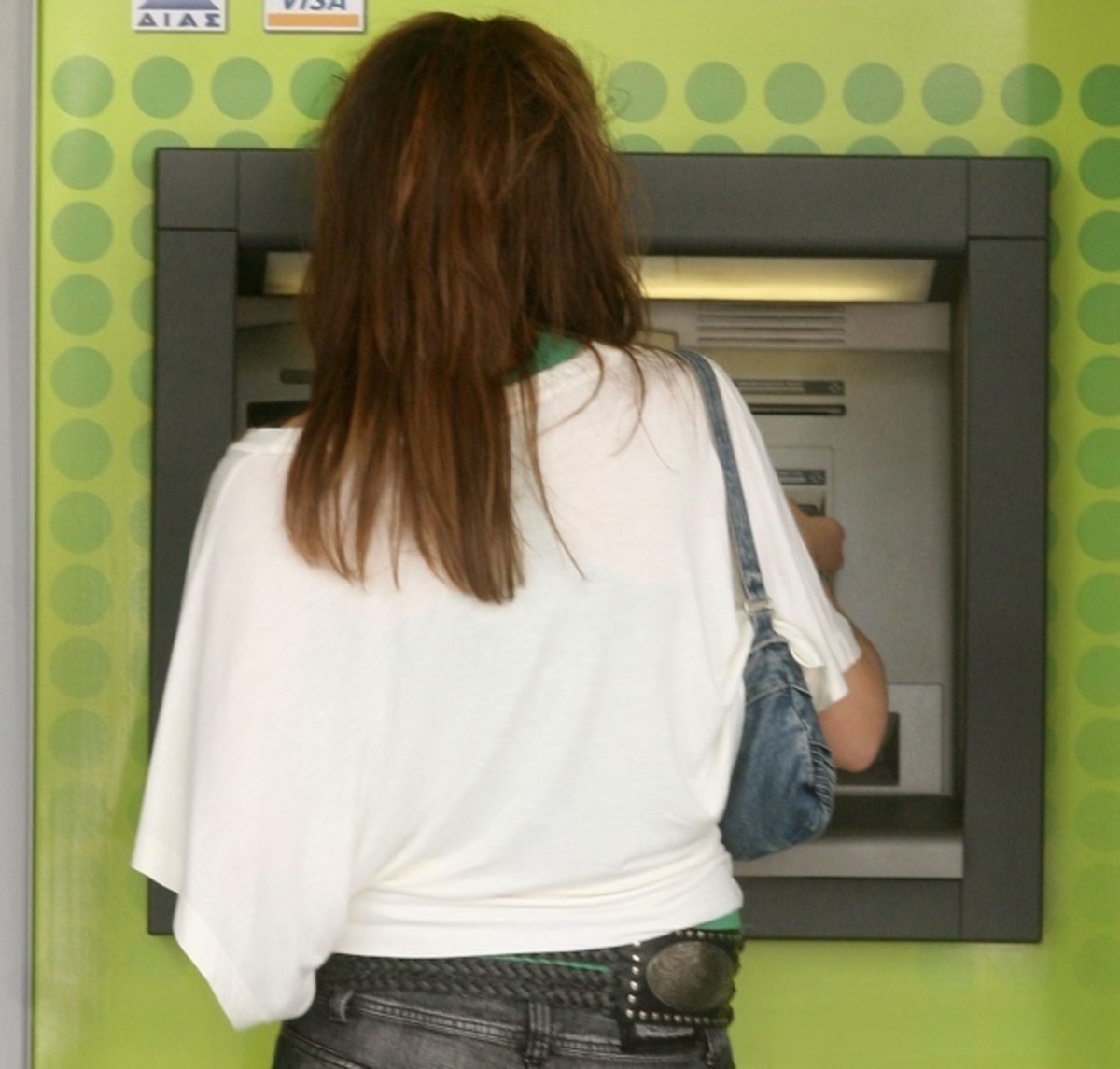 Τρίκαλα: Έκανε το μεγάλο λάθος σε ΑΤΜ – Στη συνέχεια δεν πίστευε στα αυτιά της!