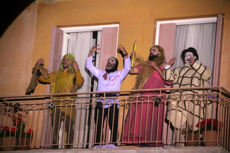 Ναύπλιο: Βενετσιάνικο καρναβάλι σε ρυθμούς ταραντέλας – Δείτε φωτό και βίντεο! | Newsit.gr Ναύπλιο: Βενετσιάνικο καρναβάλι σε ρυθμούς ταραντέλας – Δείτε φωτό και βίντεο! | Newsit.gr