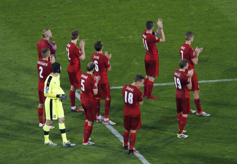 Euro 2016: “Αγκαλιά” με το θαύμα η Τουρκία! | Newsit.gr Euro 2016: “Αγκαλιά” με το θαύμα η Τουρκία! | Newsit.gr